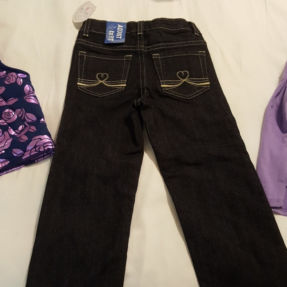 Pants set size 4 - Picture 7 of 8